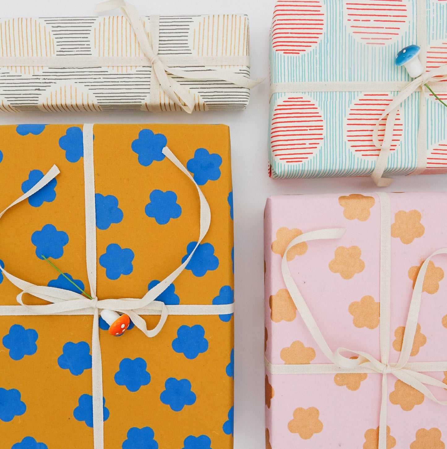 Set of Wrapping Paper Large