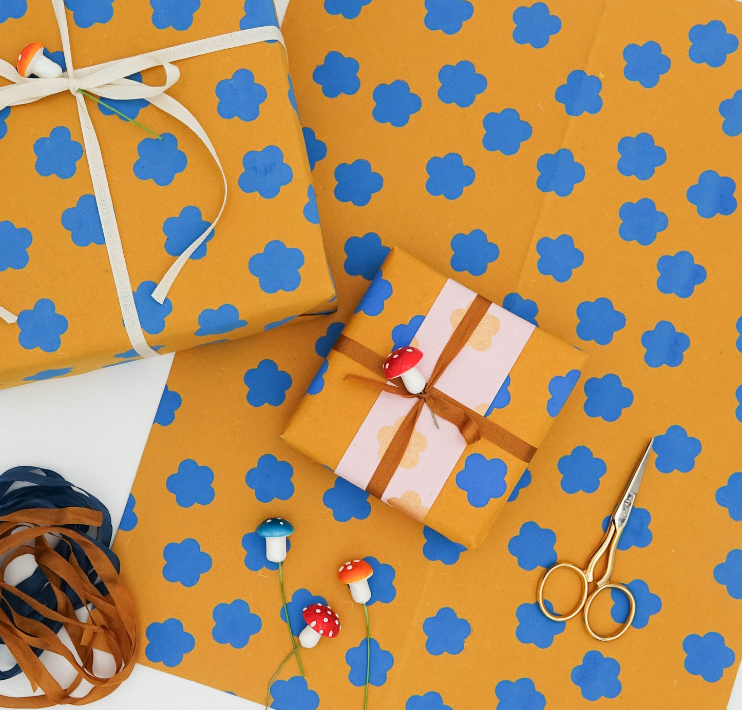 Set of Wrapping Paper Large